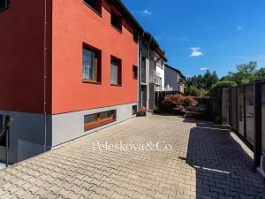 Prodej vícegeneračního domu, Praha - Štěrboholy, Pod areálem, 333 m2