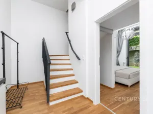 Pronájem bytu 4+kk, Praha - Prosek, Žitenická, 99 m2