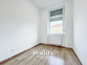 Pronájem bytu 2+kk, Znojmo, Na Rejdišti, 38 m2