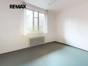 Pronájem kanceláře, Pardubice, Bohdanečská, 186 m2