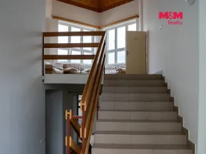 Pronájem kanceláře, Krnov - Pod Cvilínem, Chářovská, 348 m2