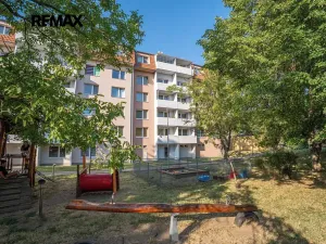 Prodej bytu 3+1, Valtice, Lázeňská, 67 m2