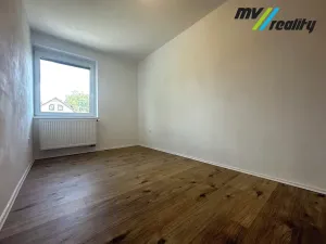 Pronájem bytu 3+1, Senice, Hlavní, 64 m2