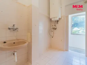 Prodej bytu 1+1, Karlovy Vary - Drahovice, Mattoniho nábřeží, 48 m2