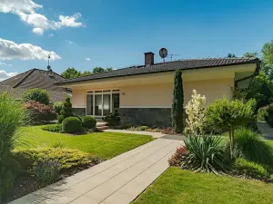 Prodej rodinného domu, Benátky, 241 m2