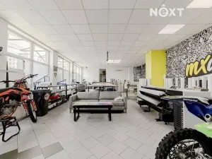 Pronájem obchodního prostoru, Karviná, tř. Těreškovové, 142 m2