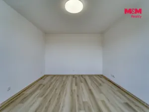 Pronájem bytu 1+1, Sušice - Sušice II, V Drahelinkách, 37 m2
