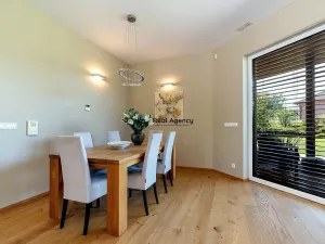 Prodej rodinného domu, Trnová, 214 m2