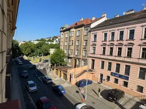 Pronájem bytu 2+kk, Praha - Smíchov, Holečkova, 36 m2