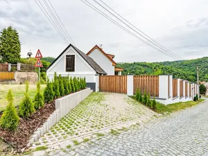 Prodej rodinného domu, Roztoky, 234 m2