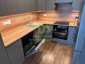 Pronájem bytu 2+kk, Plzeň, Vochovská, 48 m2