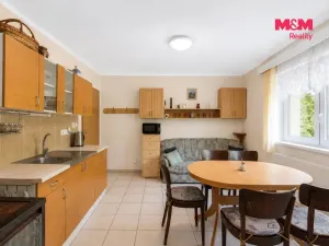 Prodej rodinného domu, Velké Karlovice, 245 m2