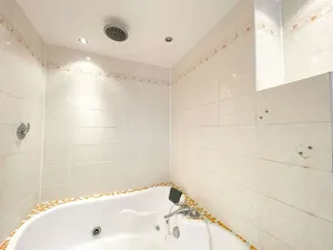 Prodej bytu 3+1, Břidličná, Dlouhá, 75 m2