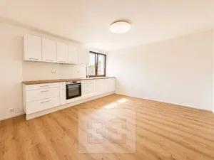 Pronájem bytu 2+1, Střelice, Nová ulice, 72 m2