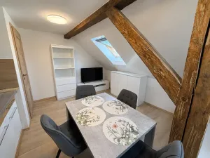 Pronájem bytu 2+kk, Jablonec nad Nisou, Lesní, 39 m2