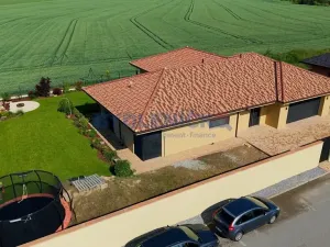 Prodej rodinného domu, Dynín, 219 m2