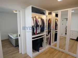 Prodej rodinného domu, Dynín, 219 m2
