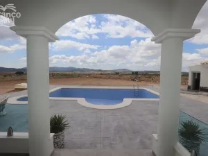 Prodej rodinného domu, Pinoso, Alicante, Španělsko, 180 m2