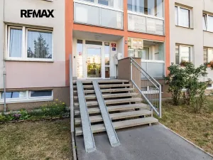 Prodej bytu 2+kk, Praha - Řepy, Šimonova, 62 m2