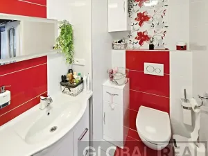 Prodej bytu 2+1, Praha - Libeň, Vacínova, 51 m2