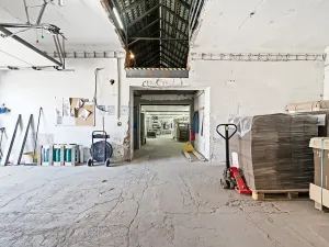 Prodej výrobních prostor, Věžky, 2200 m2
