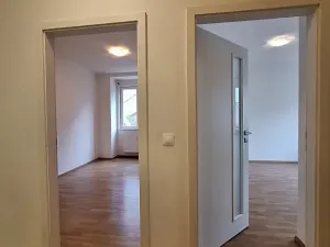 Pronájem bytu 2+1, Praha - Smíchov, Podbělohorská, 42 m2