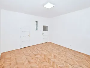 Pronájem bytu 2+kk, Praha - Nusle, U křížku, 45 m2
