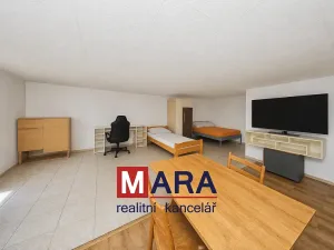 Prodej obchodního prostoru, Tovačov, Náměstí, 739 m2