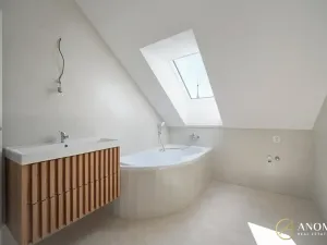 Prodej bytu 3+kk, Trhová Kamenice, Raisovo náměstí, 95 m2