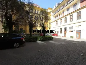 Pronájem kanceláře, Praha - Smíchov, Štefánikova, 168 m2