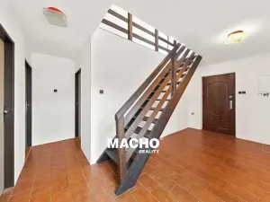 Prodej chaty, Mníšek pod Brdy, U Lípy, 118 m2