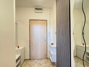 Pronájem bytu 1+1, Praha - Letňany, Vratimovská, 33 m2