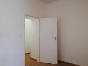 Pronájem bytu 2+1, Praha - Bubeneč, U zeměpisného ústavu, 45 m2