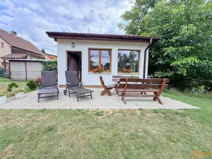 Pronájem obchodního prostoru, Holubice, 22 m2