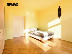 Prodej vícegeneračního domu, Praha - Vokovice, Půlkruhová, 385 m2