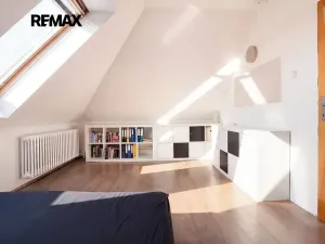 Prodej vícegeneračního domu, Praha - Vokovice, Půlkruhová, 385 m2
