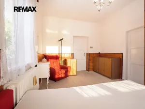Prodej vícegeneračního domu, Praha - Vokovice, Půlkruhová, 385 m2