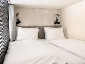 Prodej ubytování, Praha - Karlín, Prvního pluku, 17 m2