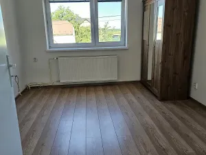 Pronájem rodinného domu, Velká Polom, Osvoboditelů, 300 m2