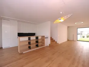 Pronájem rodinného domu, Praha - Horní Měcholupy, U Golfu, 180 m2