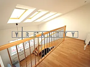 Pronájem bytu 3+kk, Praha - Holešovice, Jateční, 67 m2