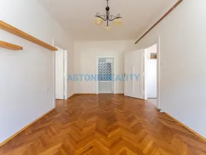 Prodej bytu 3+1, Praha - Vinohrady, Čáslavská, 85 m2