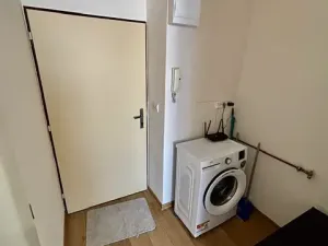 Pronájem bytu 2+1, Praha, U plynárny, 60 m2