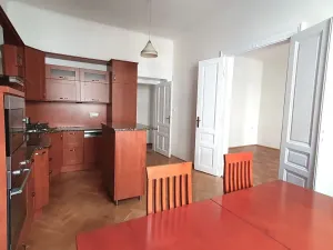 Pronájem bytu 3+1, Praha, Italská, 112 m2