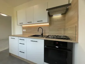 Pronájem bytu 2+1, Třinec, Dukelská, 56 m2