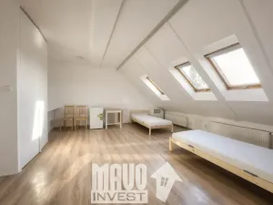 Pronájem atypického bytu, Praha - Smíchov, Hořejší nábřeží, 56 m2