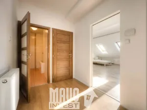 Pronájem atypického bytu, Praha - Smíchov, Hořejší nábřeží, 56 m2