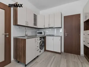 Pronájem bytu 2+kk, Plzeň, Koterovská, 36 m2