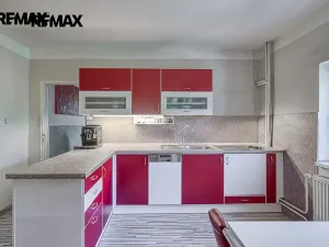 Prodej rodinného domu, Hrob, 258 m2