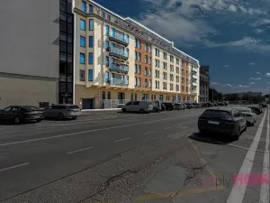 Prodej kanceláře, Praha - Holešovice, Jankovcova, 147 m2